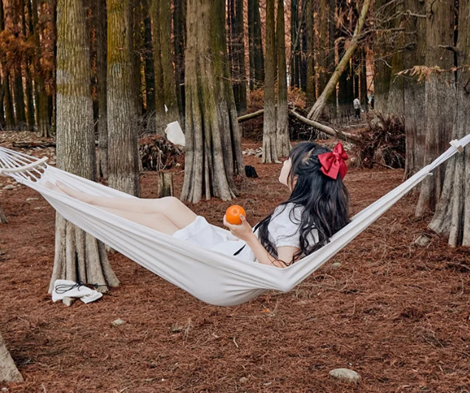 Outdoor Single White Hammock Bohemian Wind 200kg Load Bearing Patio Camping Swing Equipment