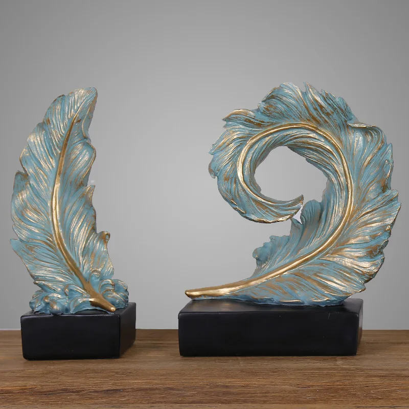 
European style TV wine cabinet decoration light luxury resin feather home decoration 