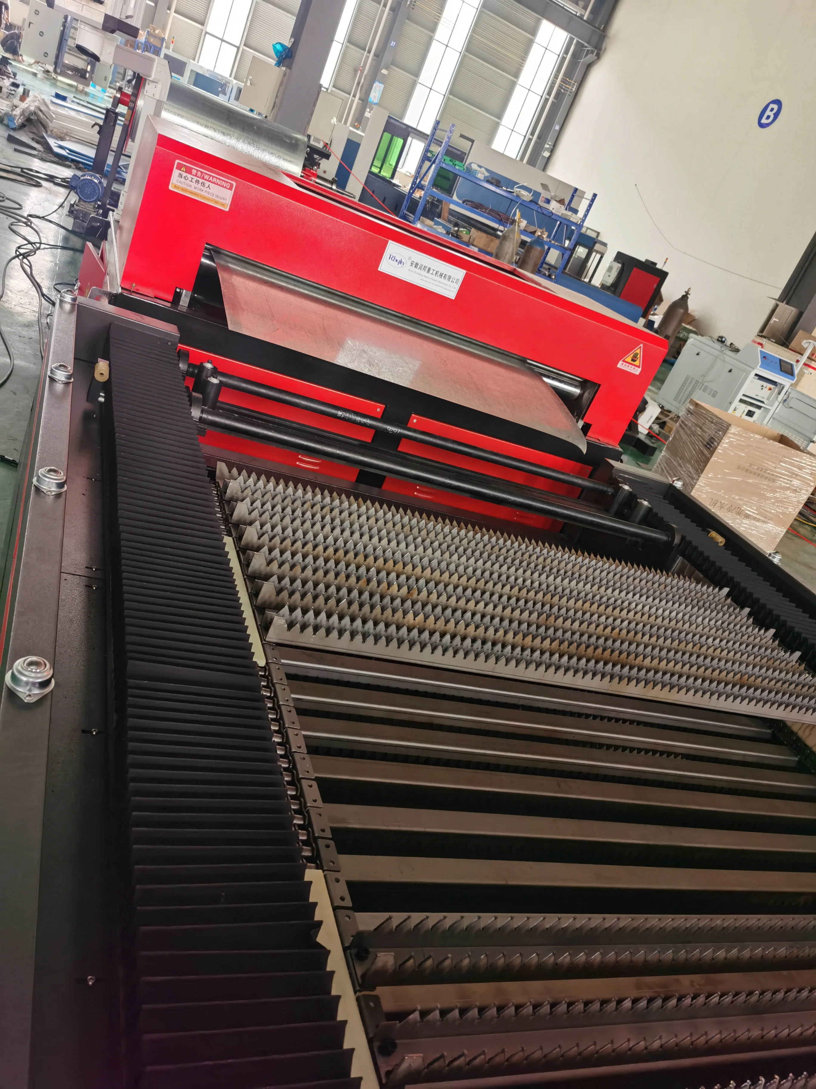 Single Fiber Laser Cutting Machine with laser cutting machine one stop processing line