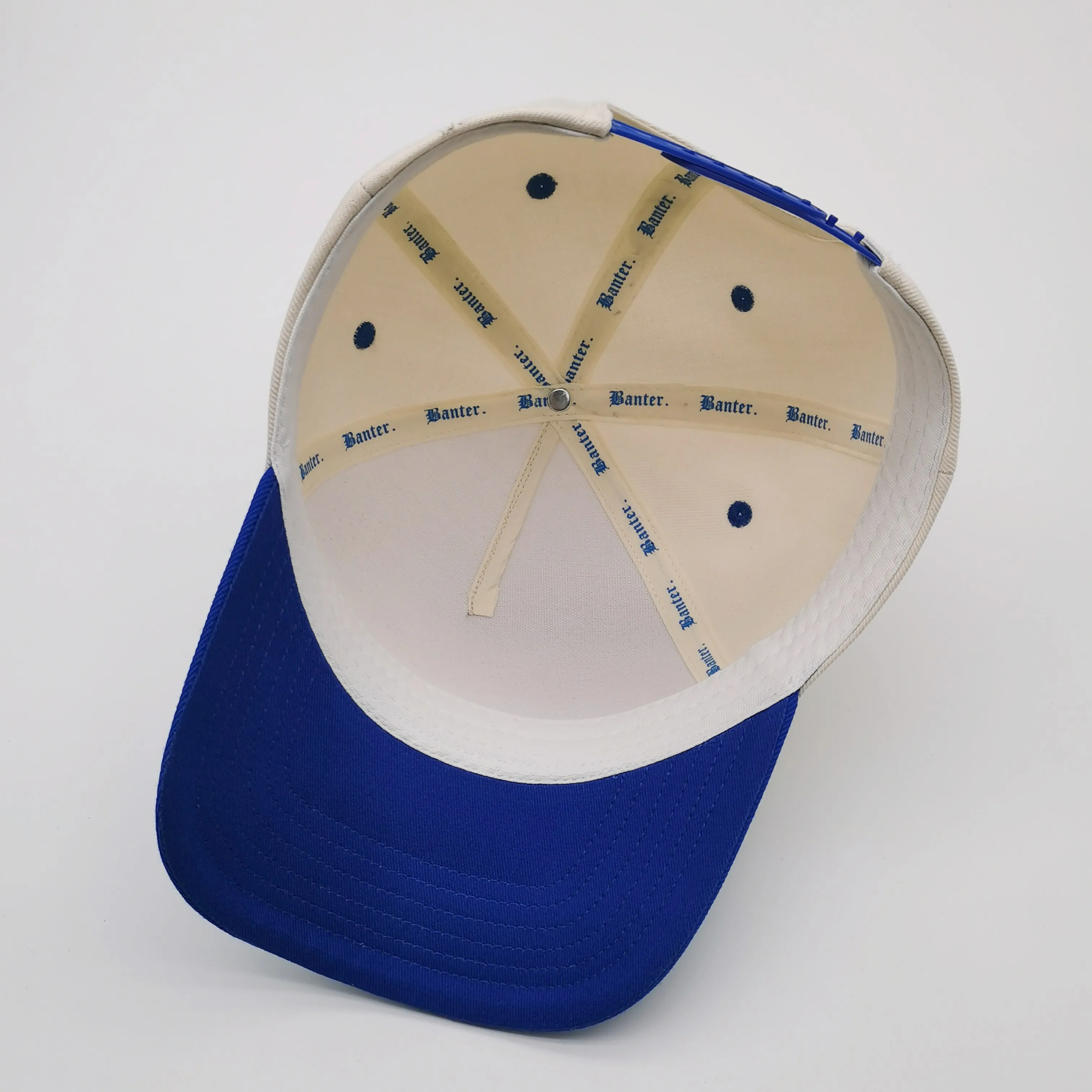 New Trend Structured 5 Panel Two Tone Curved Bill Custom Embroidery Logo Baseball Cap