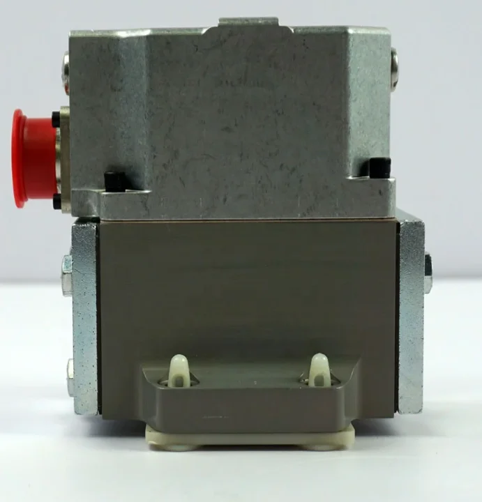 Lithuania EL-T76.00-MO-191C Servo Valves hot selling promotional excellent best choice Applied to railways