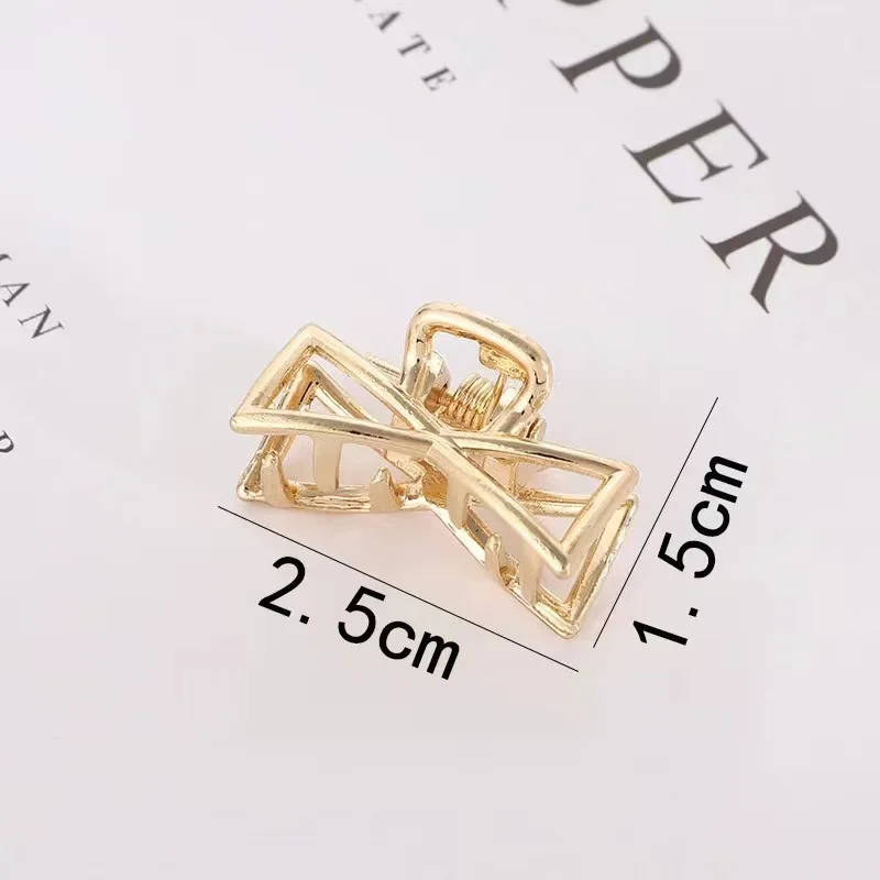 Luma Luxury Trendy Mini Alloy Hair Claw Clip Gold Metal Small Grab Clip Hair Accessories for Kids Girls Ladies