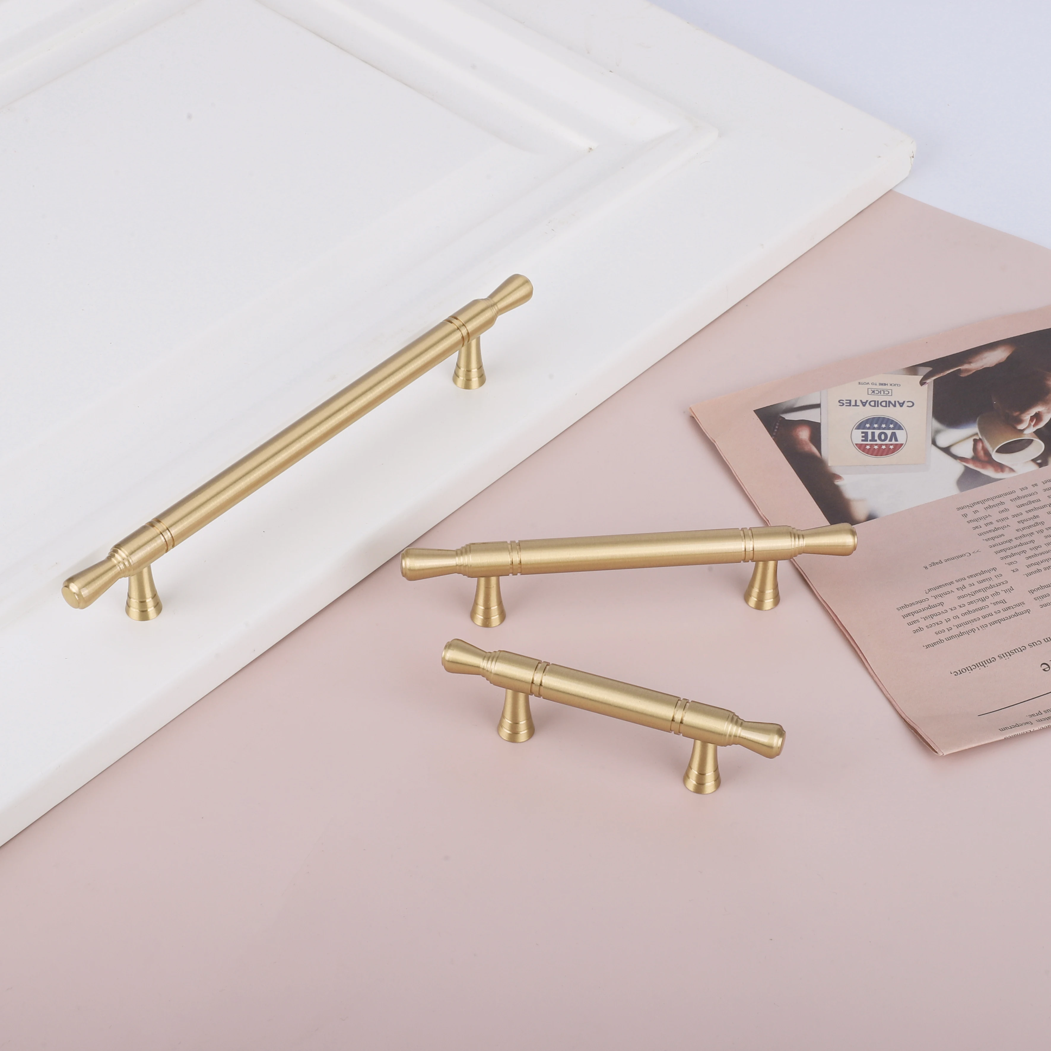 Luxury Hardware Wholesale Wall Cupboard Drawer Furniture Bar Pulls Handles For Furniture