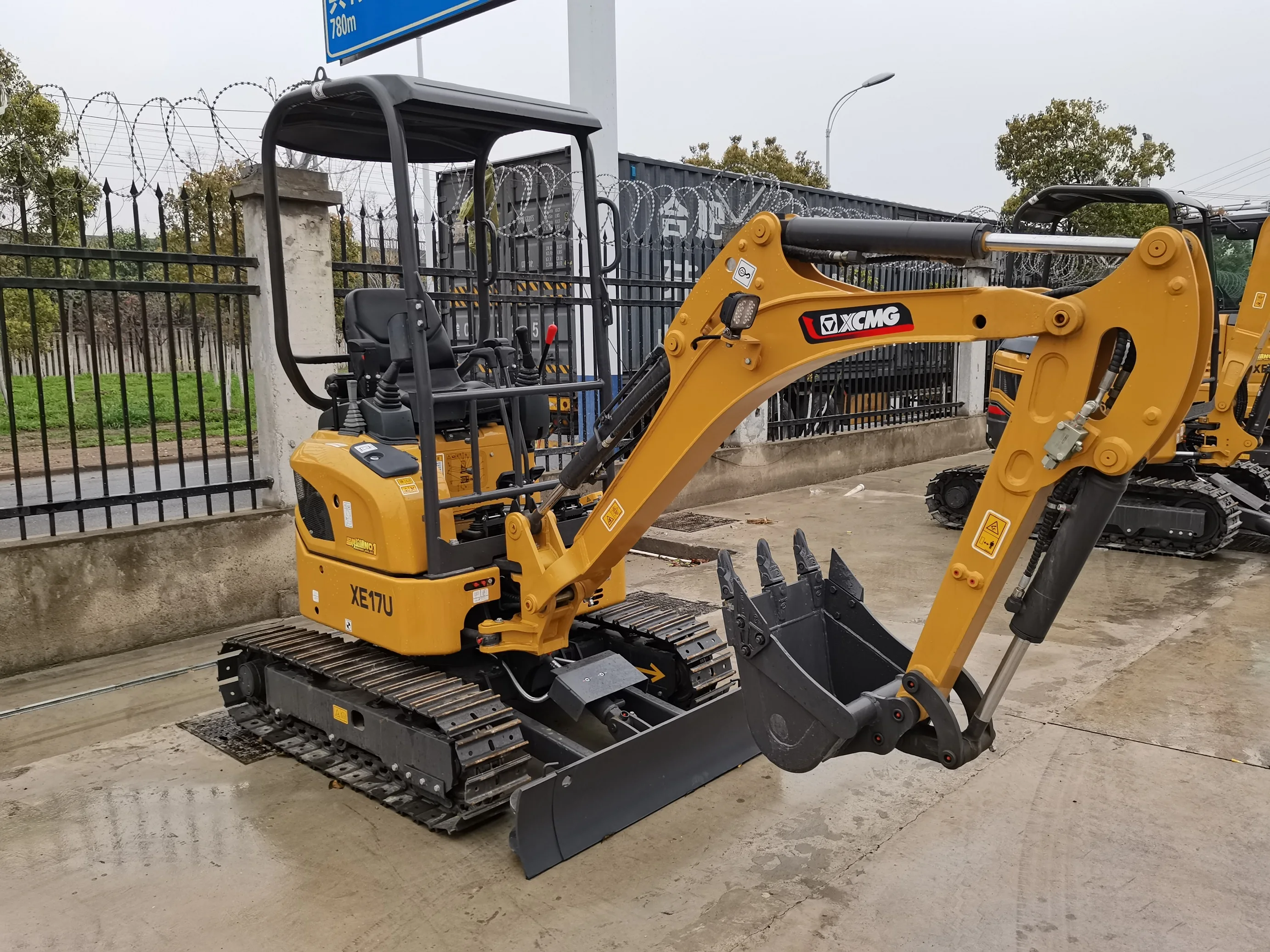 Chinese XCMG Crawler Digger Machine 2ton Mini Excavator With High Performance XE17U