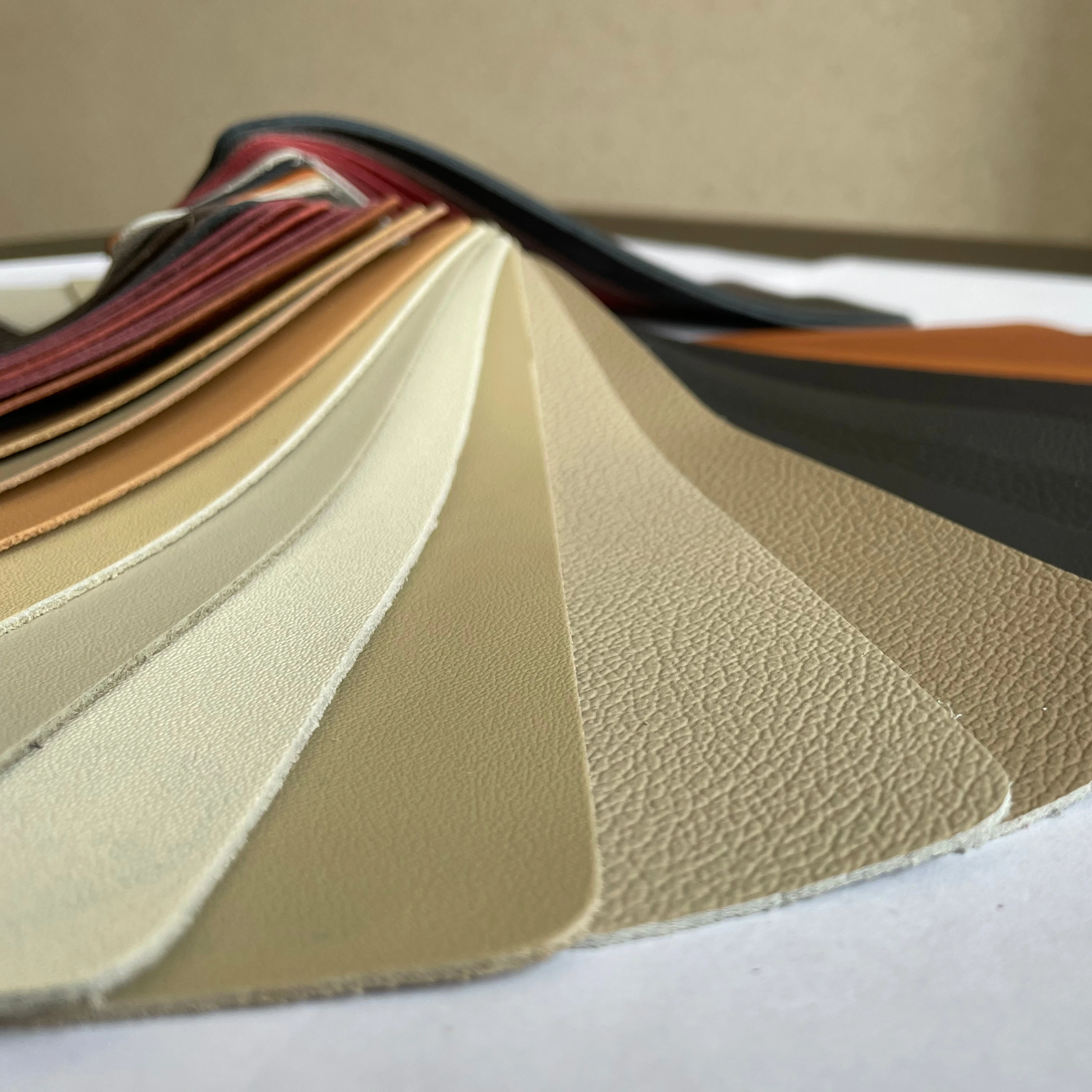 Plush Suede Leather Soft Touch Material Breathable Stain Resistant Napped Texture Genuine Leather for Garment Lining