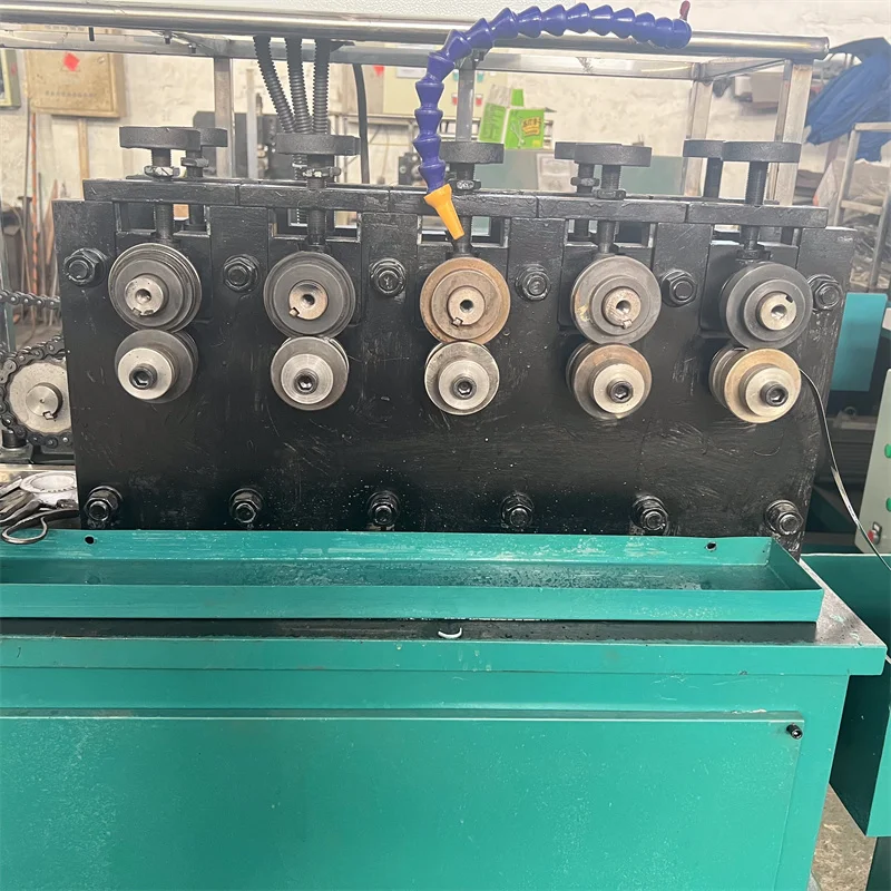 Interlock/ Double Locked Flexible Metal Tube Forming Machine