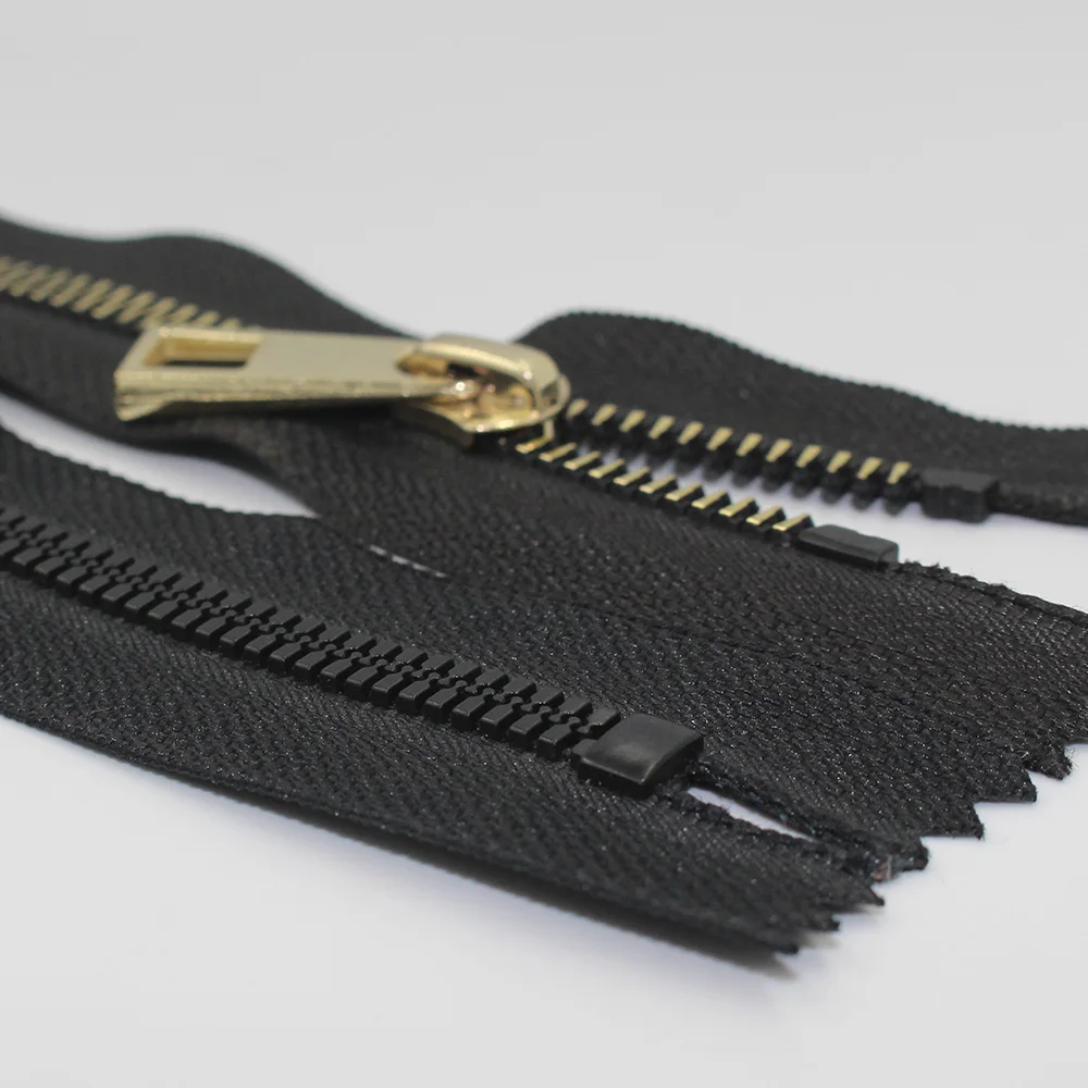 high quality plastic #5 close end resin zipper with hook puller for pocket