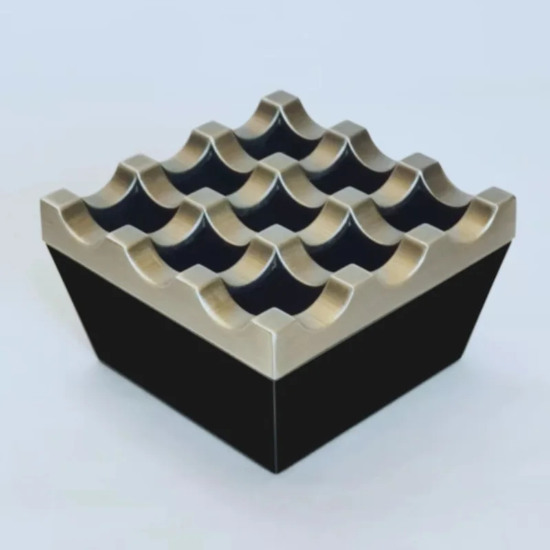 High quality wholesale Deluxe 9-hole ashtray covered ashtray metal windproof ashtray