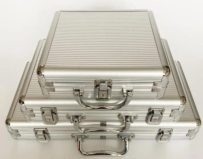Professional poker chips set in aluminum case 300pcs per set for aluminum