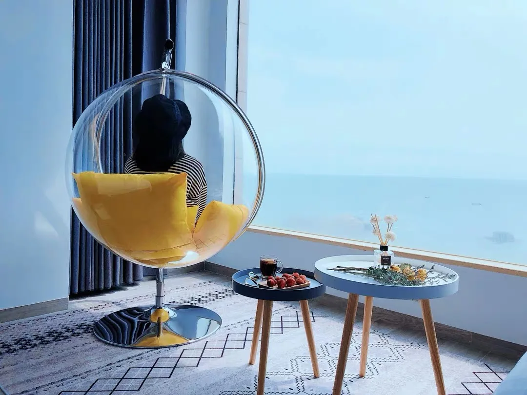 Hot Selling Acrylic Hanging chairs Swing Transparent outdoor Floor Stand Type Golden Bubble Chair for living room garden