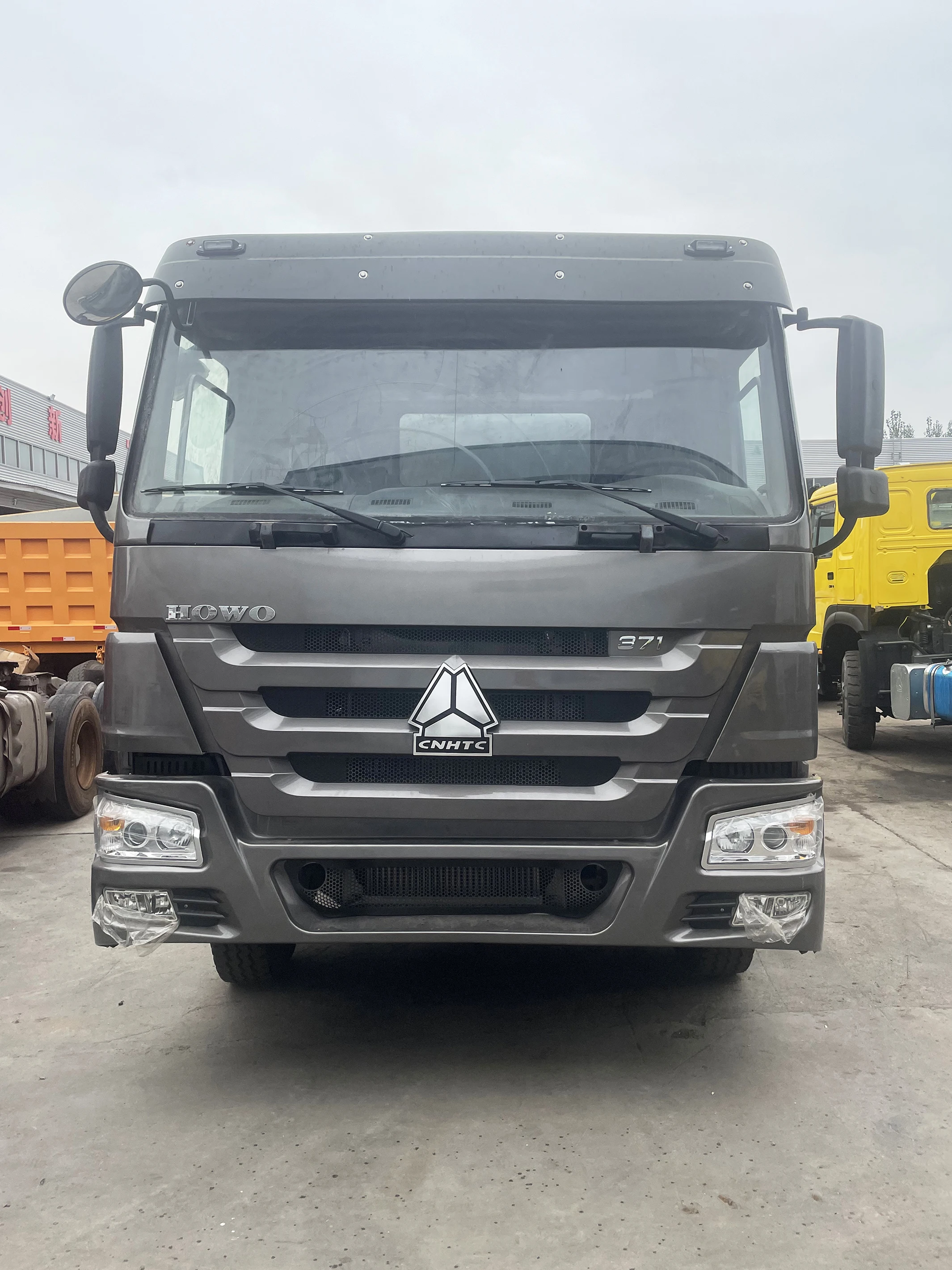 Sinotruck Howo 6x4 10m3 Cement truck Concrete Mixer truck With Drum