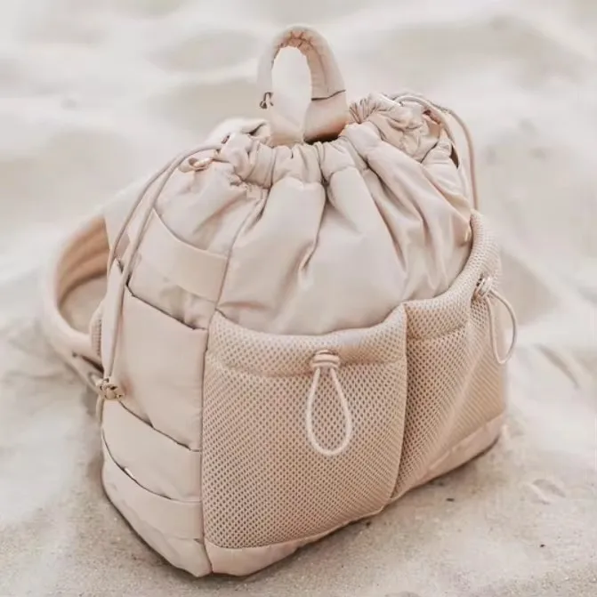 Custom New Design Crossbody Bay Dog Walking Bag Puffy Dog Treat Pouch Dog Treat Food Bag With Shoulder Strap