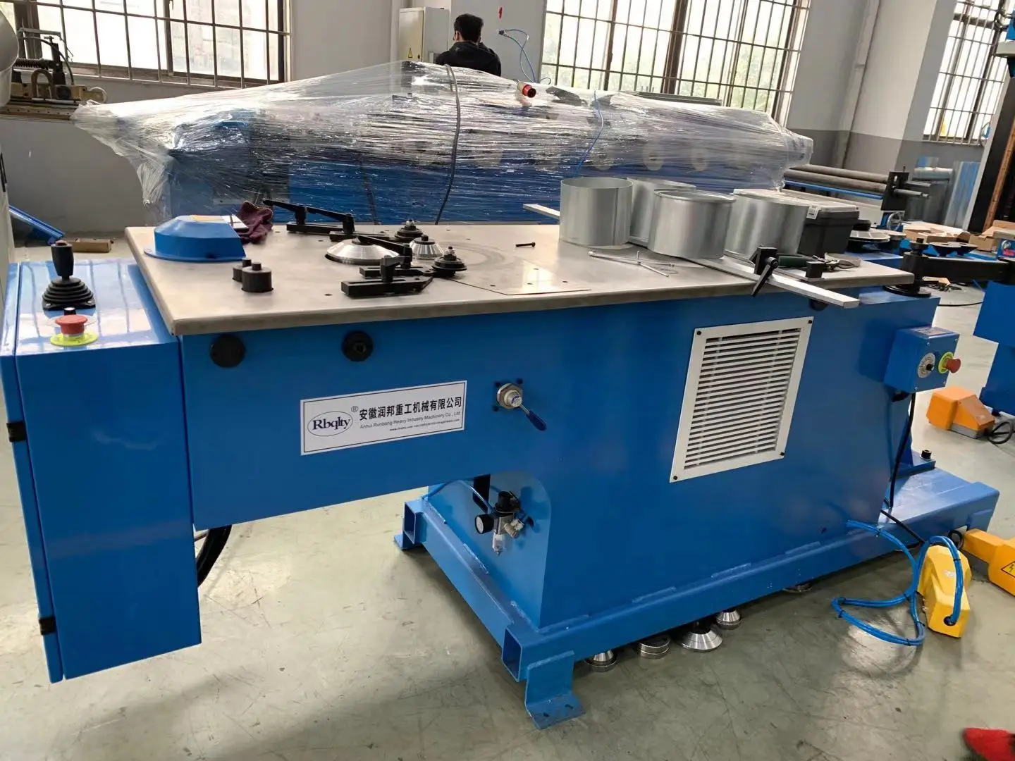 Round air pipe Duct automatic elbow machine Stainless Steel Elbow Forming Machine