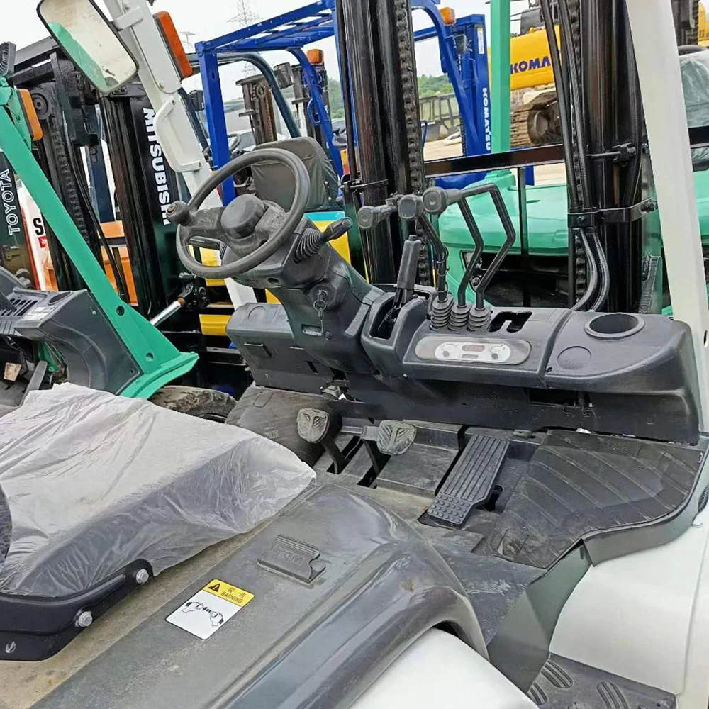 Used Forklift FD30 3ton Mini Forklift car in good condition for sale