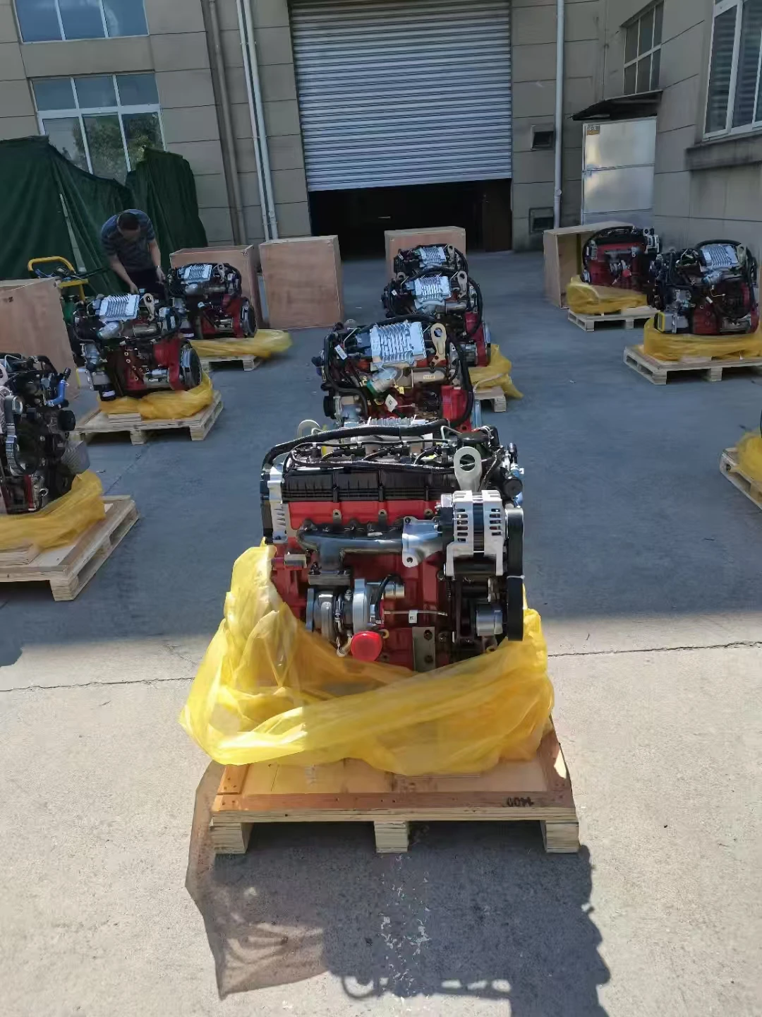 Высокое качество ISF2.8 2.8L 115KW 4 цилиндра полный двигатель cummins дизельный для продажи