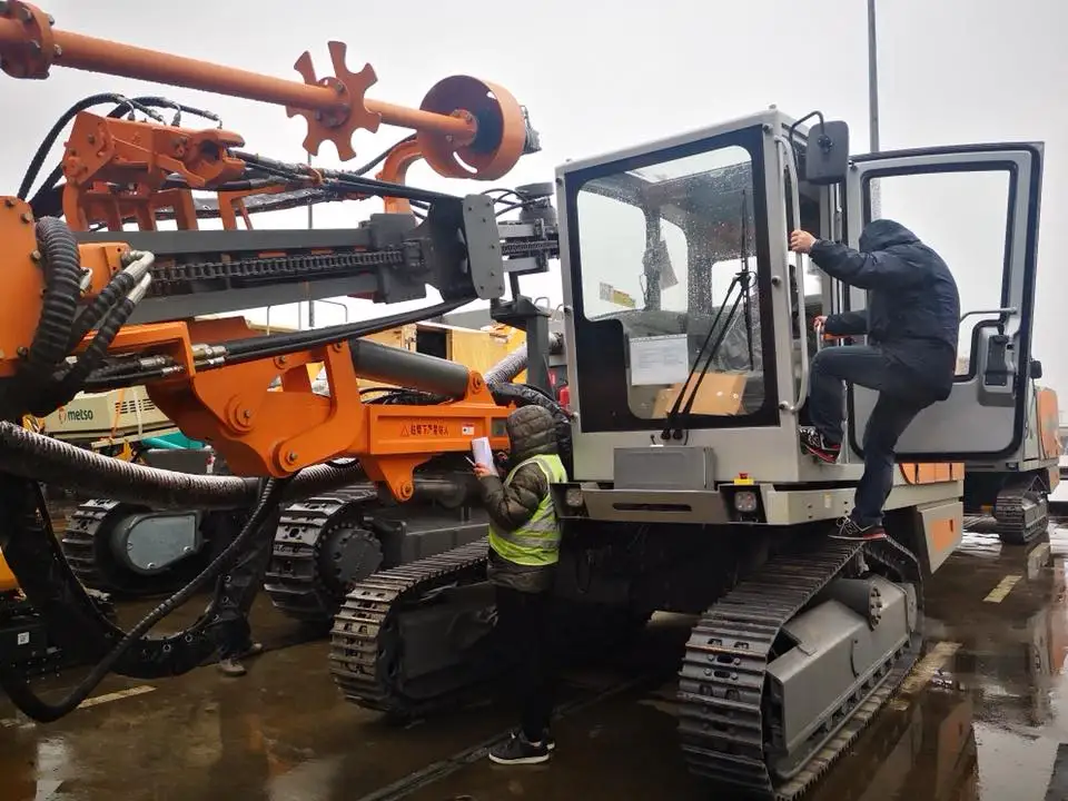 Heavy duty portable diesel hydraulic dth bench drilling rig for mine and quarry D450