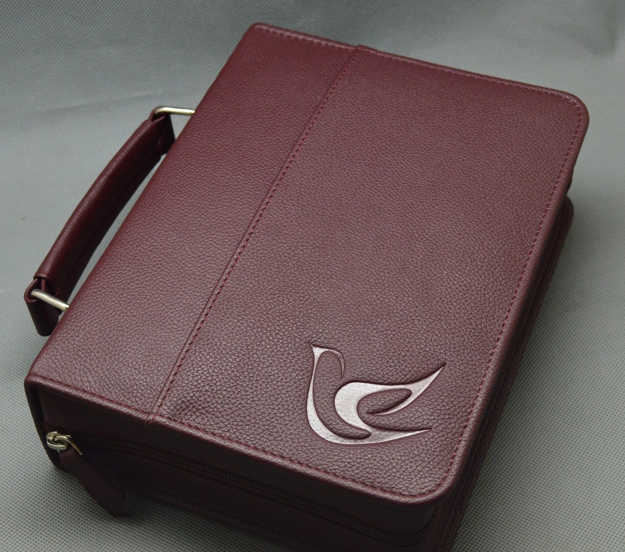 
Genuine Leather Bible Cover with Zipper Book Cover 