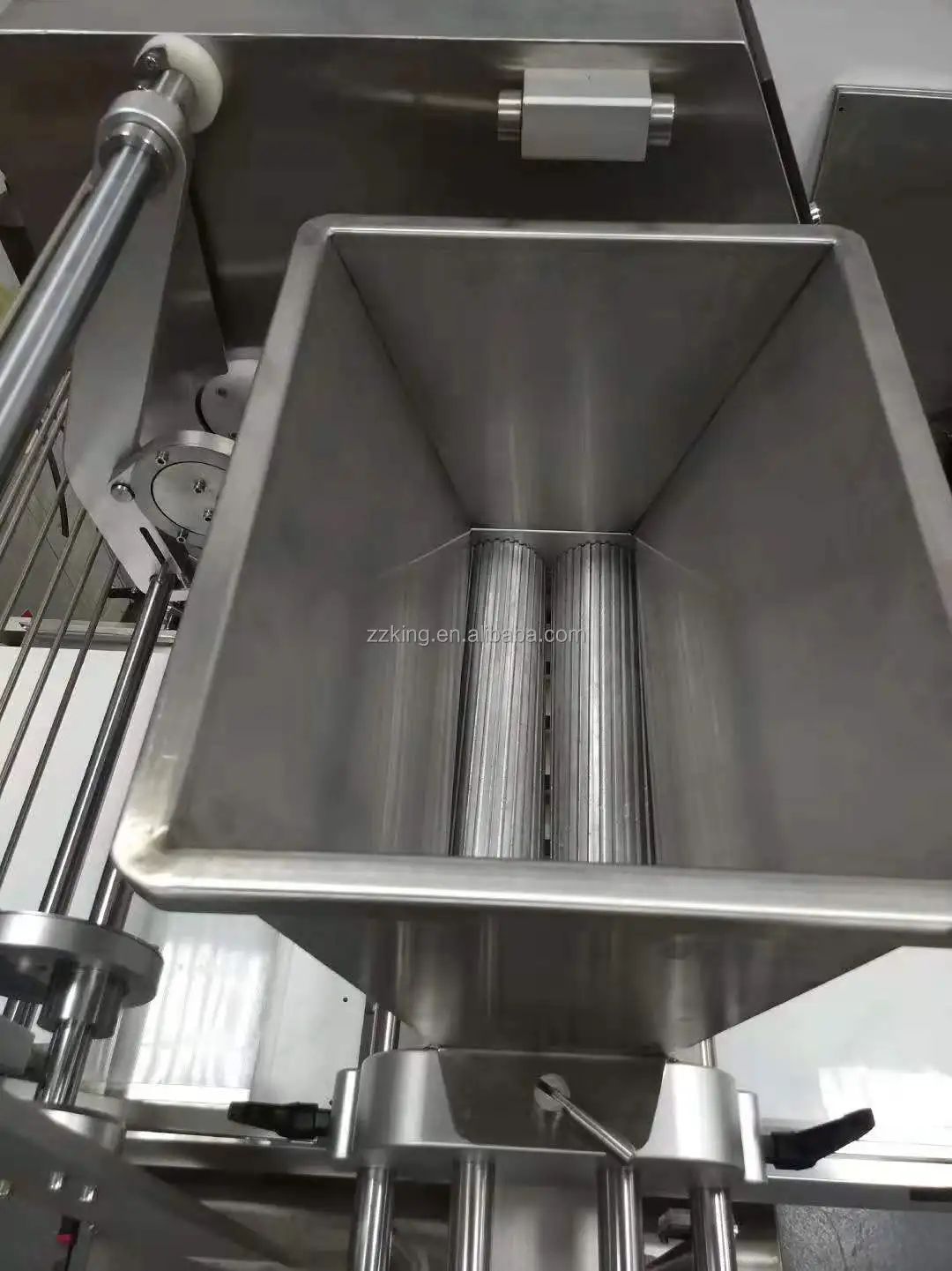 Breakfast Muffin Maker Paste Filling Machine Cake Tray Mold Grouting Machine Twinkie Cake Machine