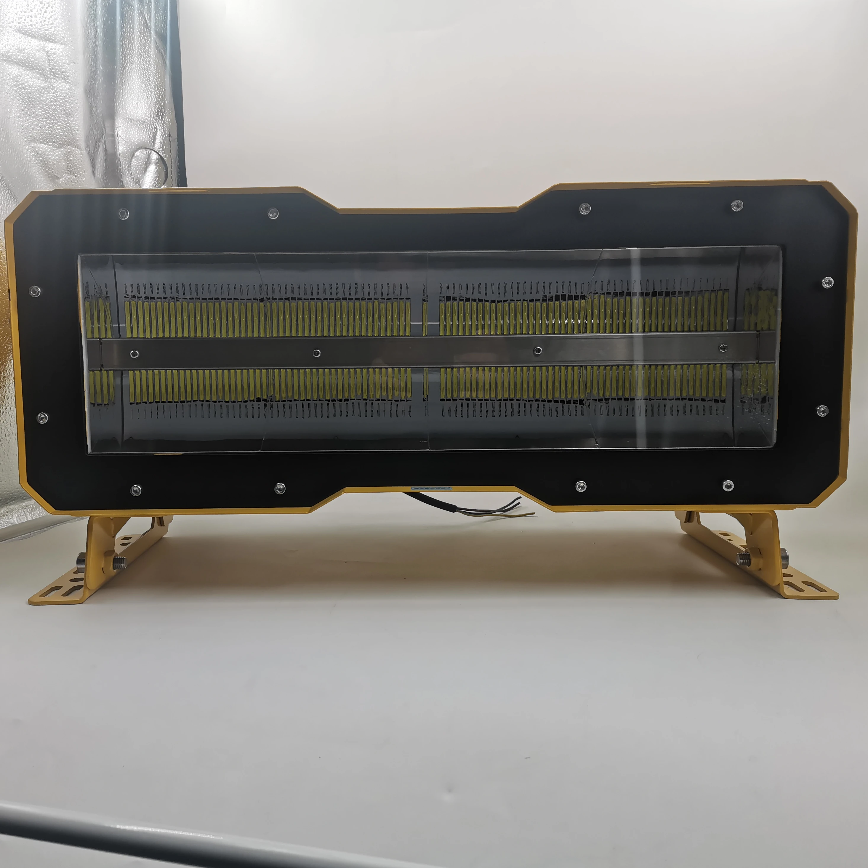 Aircraft Warning Lights LED High Intensity ICAO Compliant 48VDC GSM Monitoring LED Aviation Light for Broadcast Towers