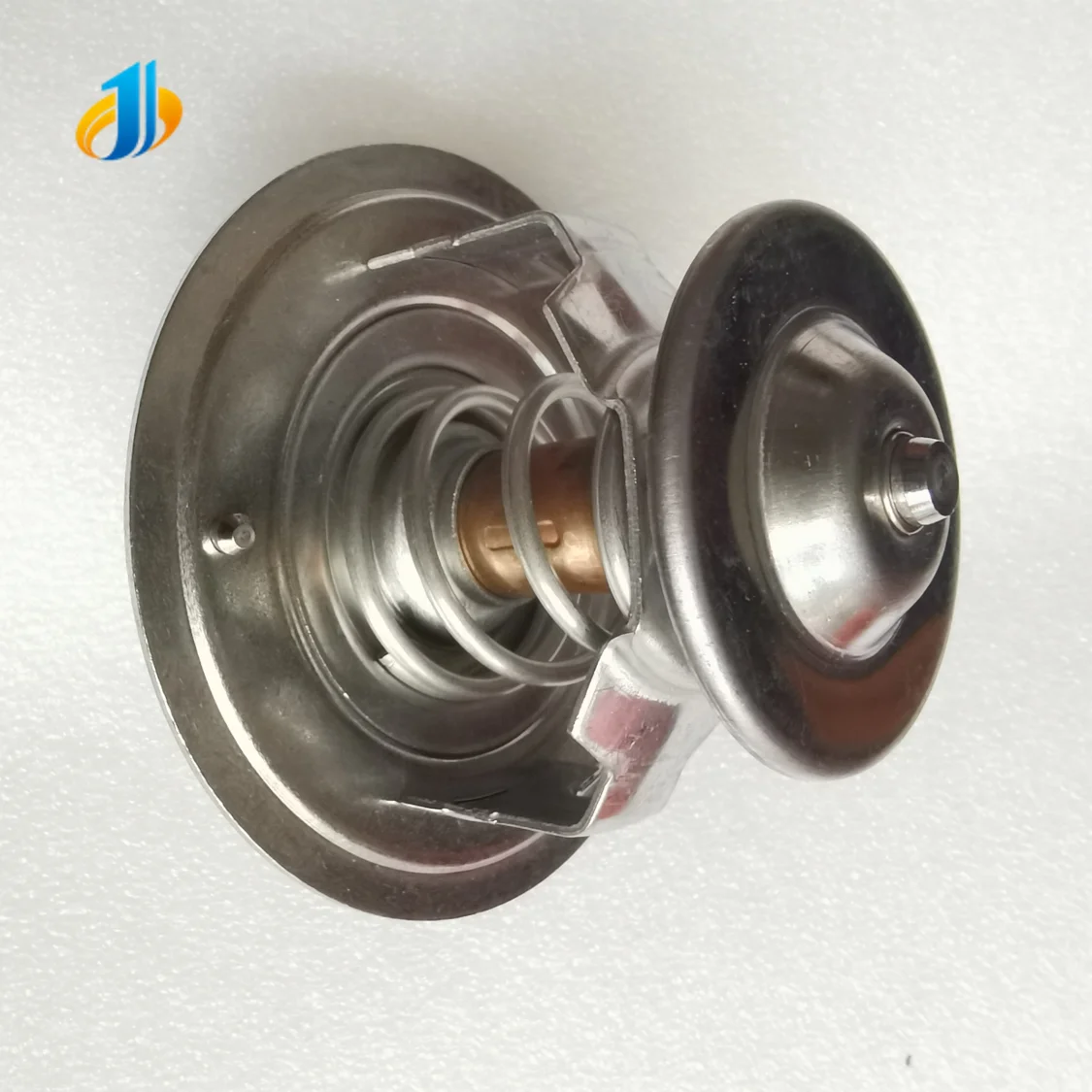 Hot selling original SINOTRUK HOWO Weichai Cummins engine parts thermostat 25540-84AB0 Temperature regulator