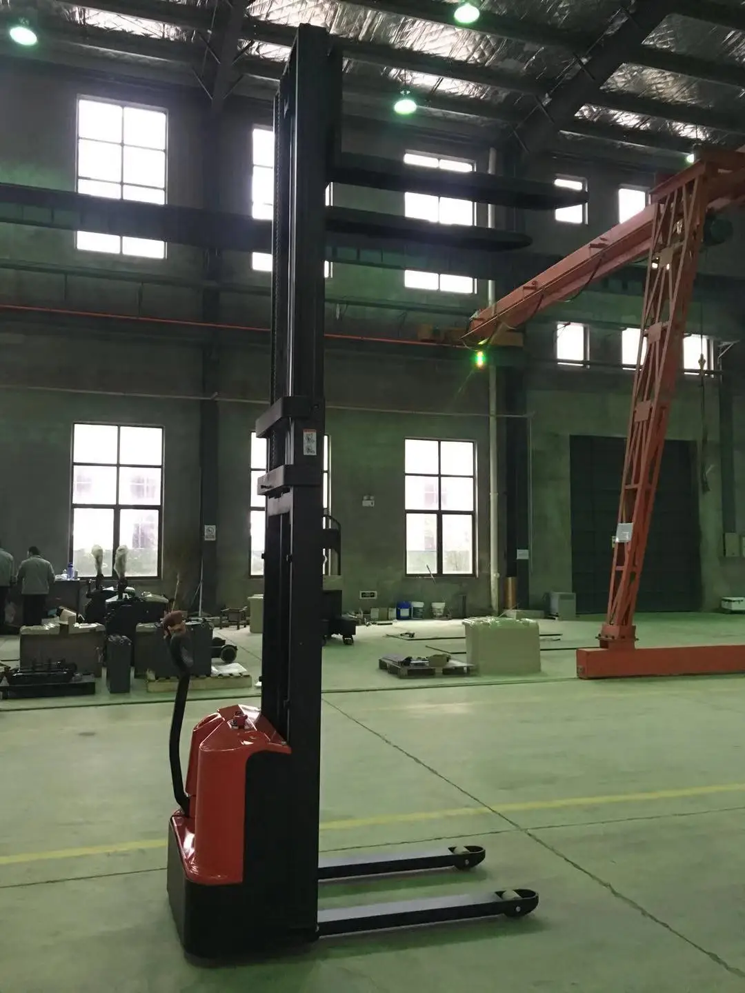 WELIFTRICH maintenance-free battery walkie type forklift full electric pallet stacker lifting 1.6m to 4m