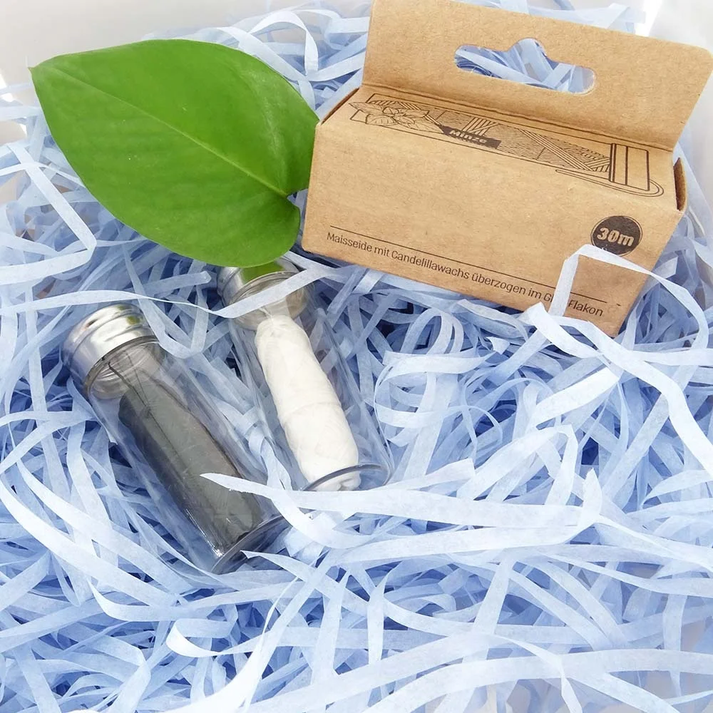 Wholesale mint waxed 30m 50m dental floss manufacturer