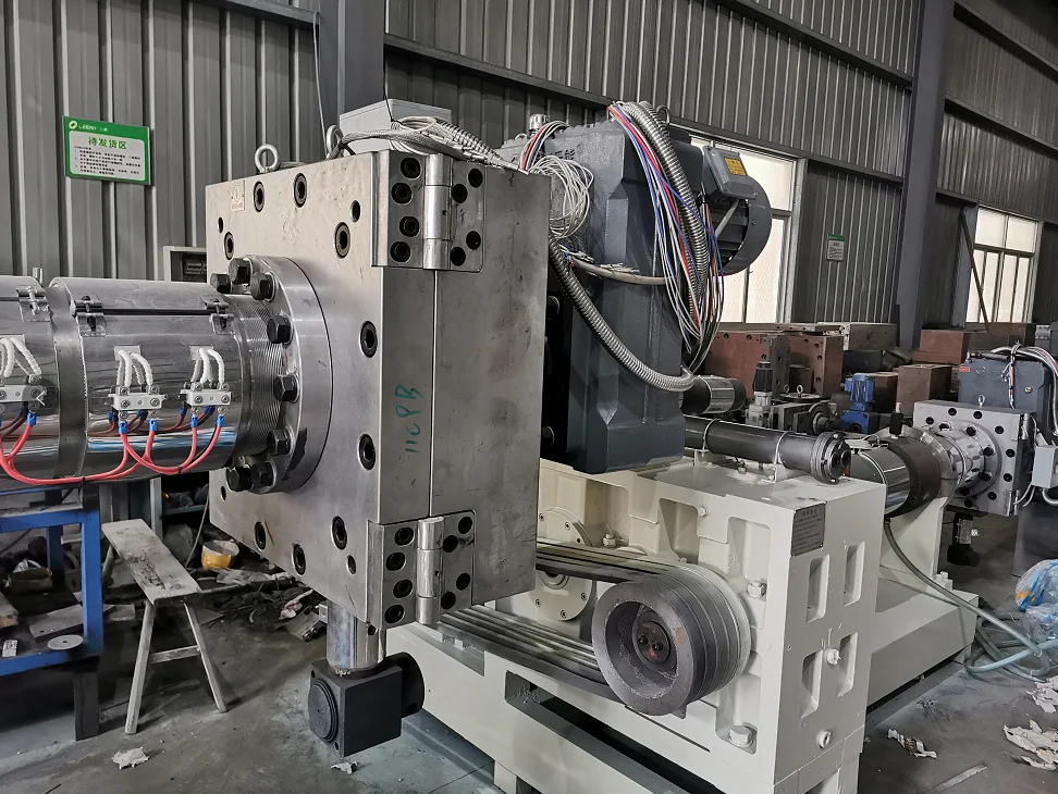 Self Clean Screen Changer Filter / Continuous Polymer Filtration system waste / recycling machine