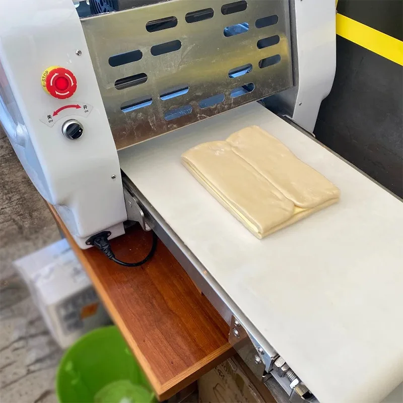 300 350 MM Small Mini Size Pastry Dough Sheeter Machine For Baking Studio Home use