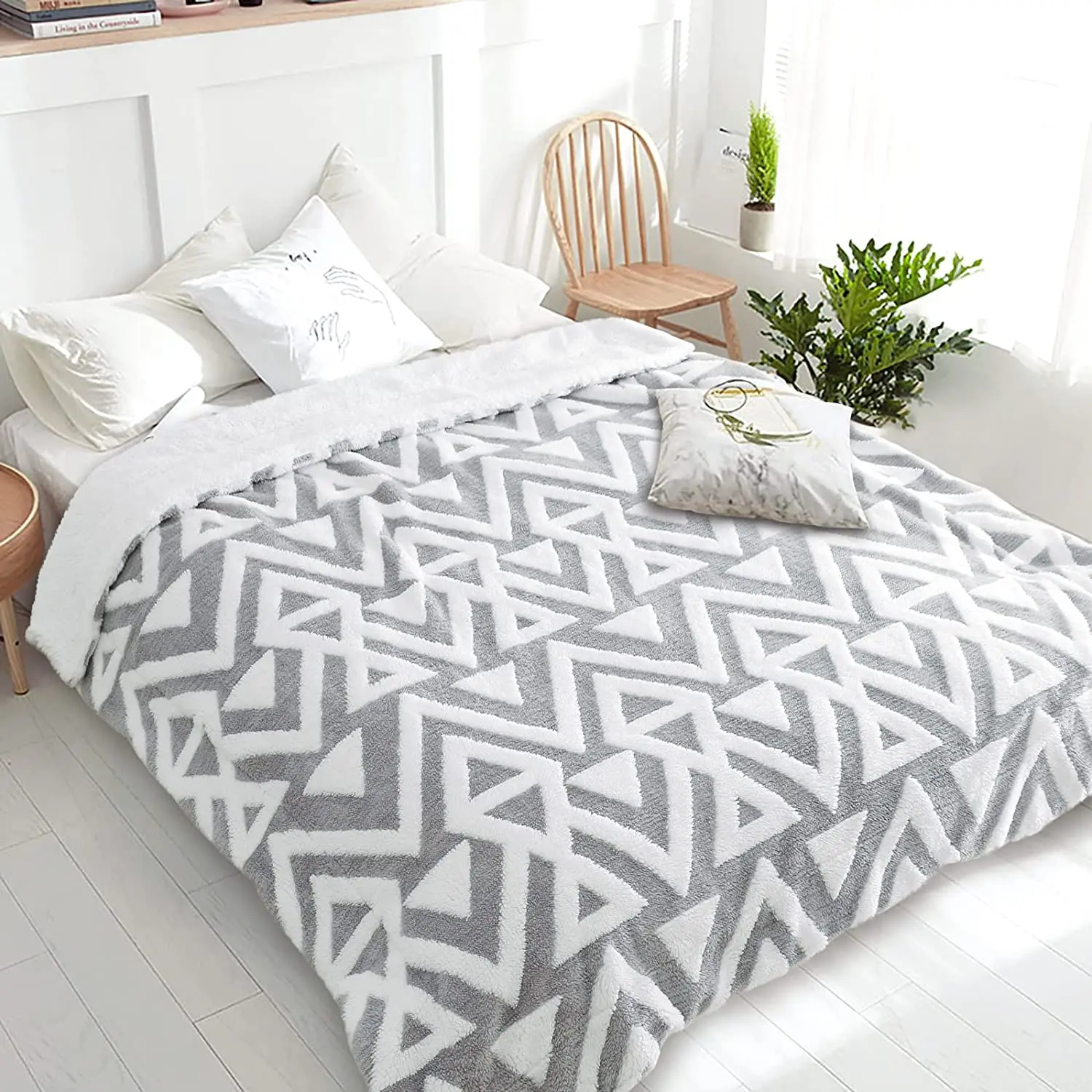 Wholesale warm cozy Bed 100% polyester jacquard sherpa throw reversible Double Sided Blanket