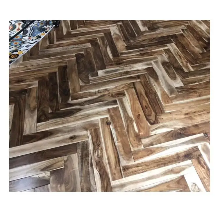 Натуральный табачный дорожный пол из дерева акации в елочку 600x95x18 мм