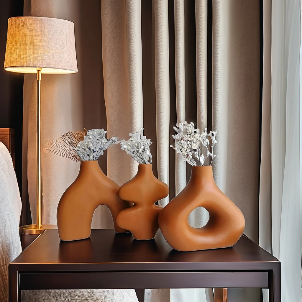 Nordic Style Creative Art Porcelain Flower Vase Small Rustic Tall Antique Matt Glaze Ceramic Home Decor for Weddings