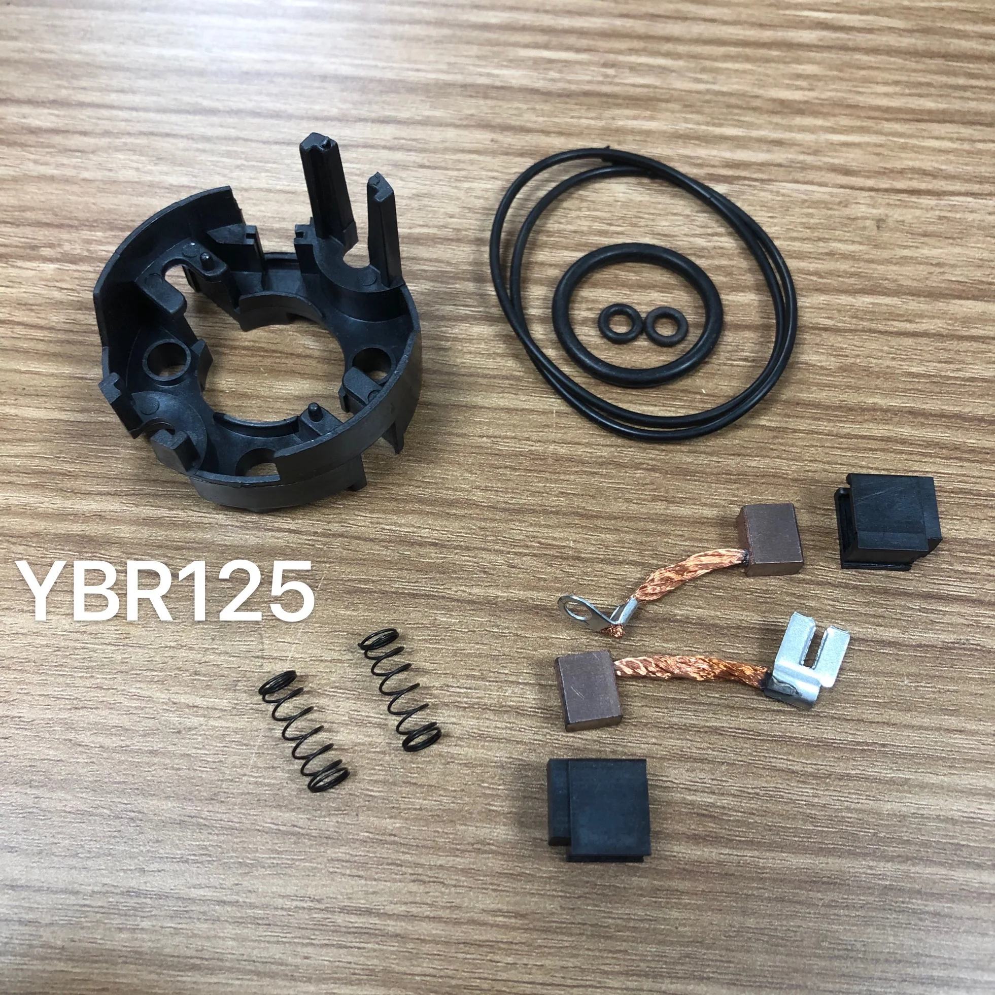 High Quality Good Price FAZER150 High Copper Content Motorcycle Motor Carbon Brush