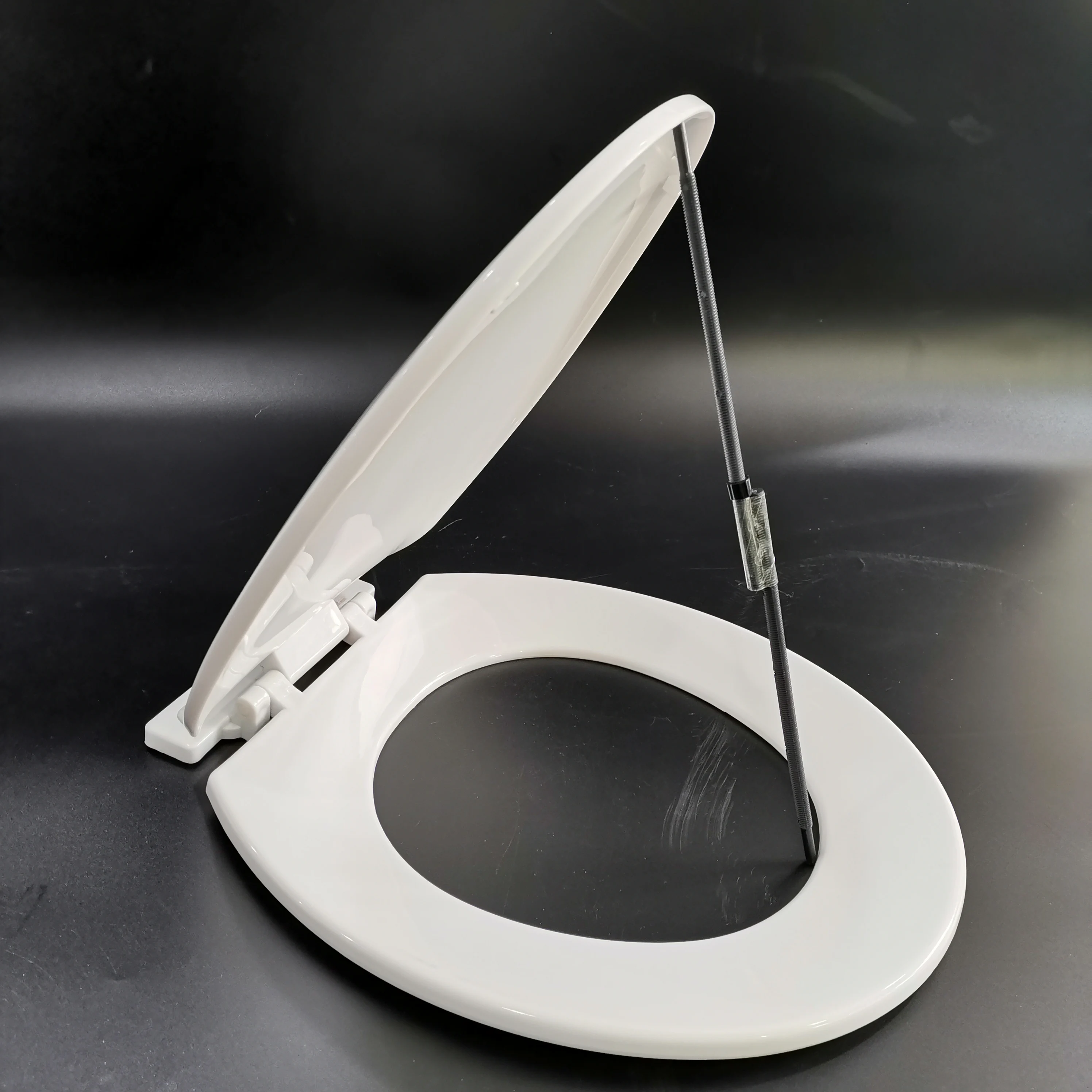 High Quality Good Price Comfortable Easy Installation Waterproof PP Toilet Seat