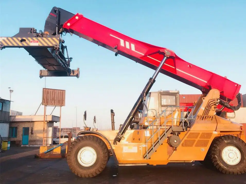 China Top Brand  Diesel Telescopic 45 Ton RSH4532 for Containers from China