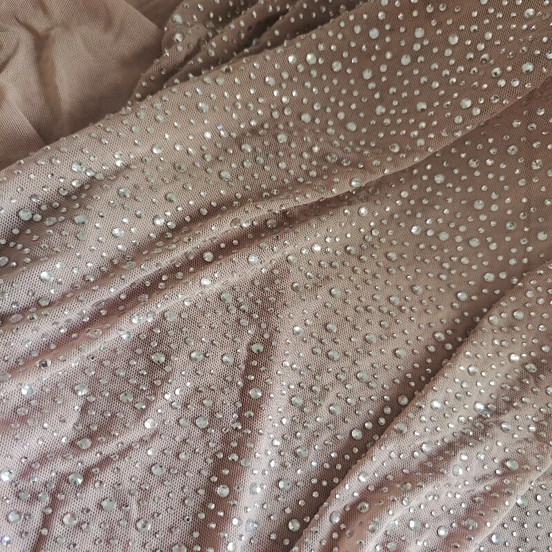 Popular Basic Style White Crystal Nude Elastic Mesh Fabric with Different Sizes of Rhinestones