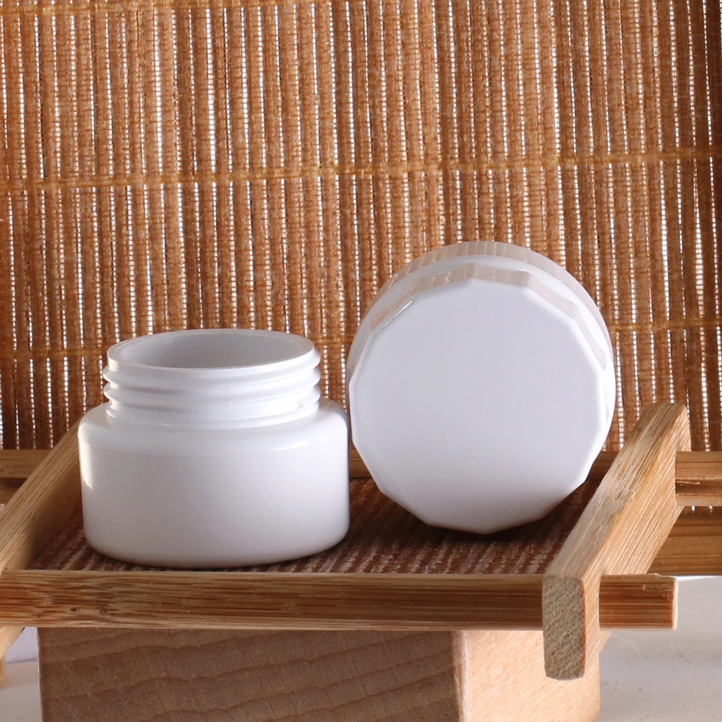 5g white round wine bottles mini nutella colorful plastic cream  high quality package jar