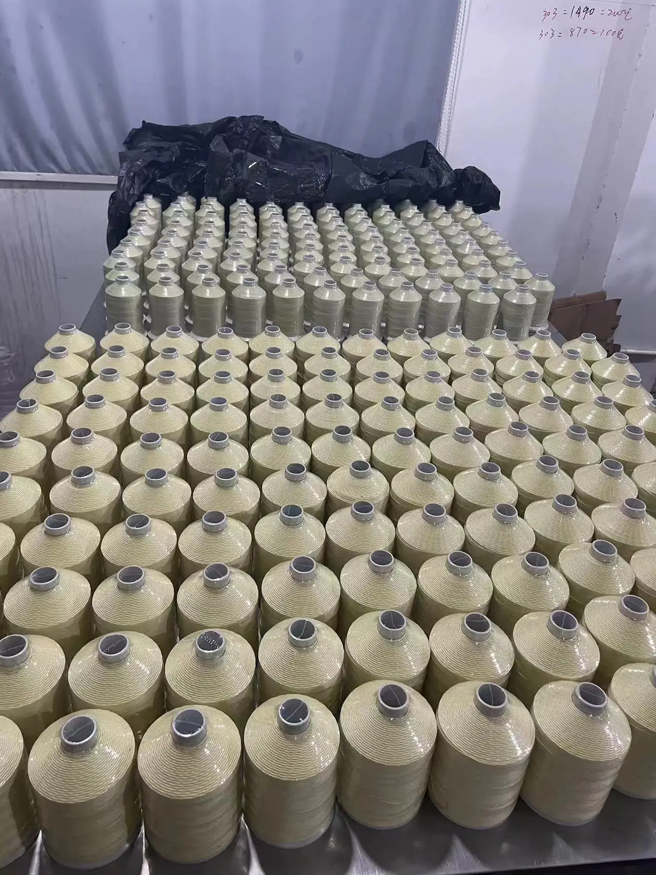 Высокопрочная 303 пара арамидная волокнистая швейная нить огнестойкая