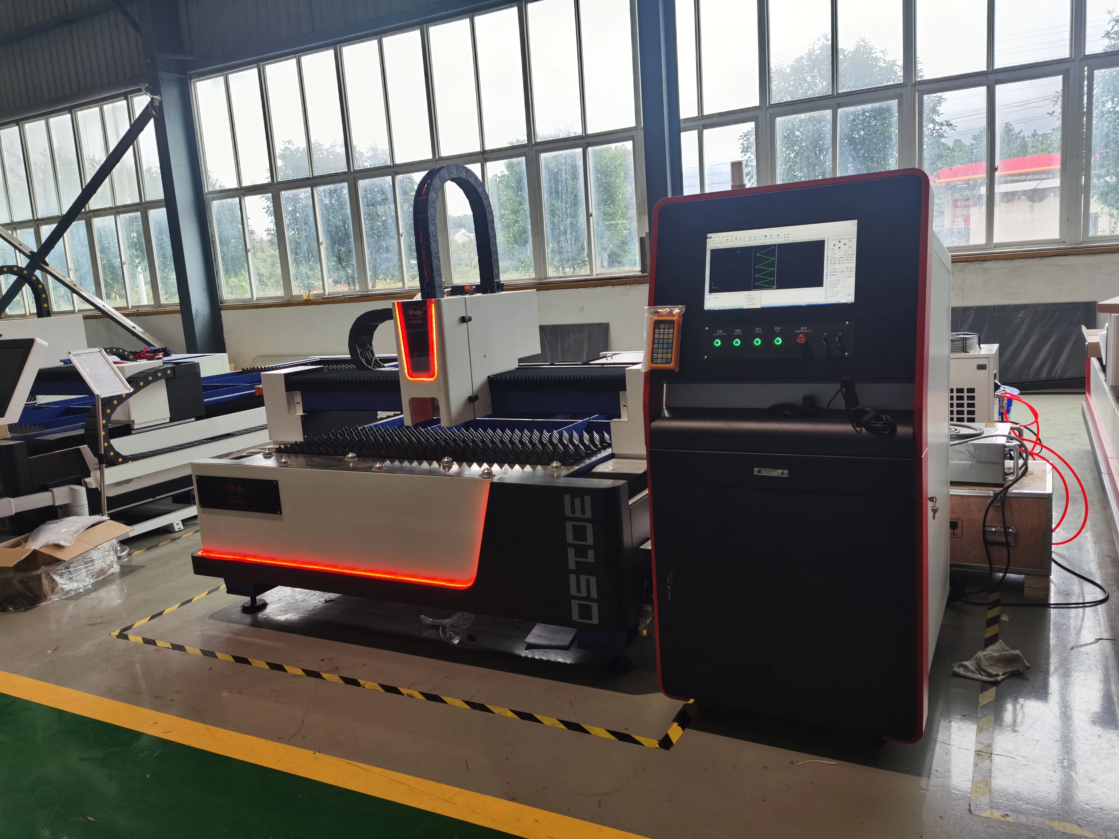 Rbqlty china fiber cutting machine laser 1000w 3000W 6000w for Metal Sheet