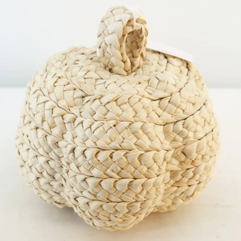 Handmade Knitted Natural Eco-Friendly Corn Husk Ornaments Fall Pumpkin Shaped Decorations