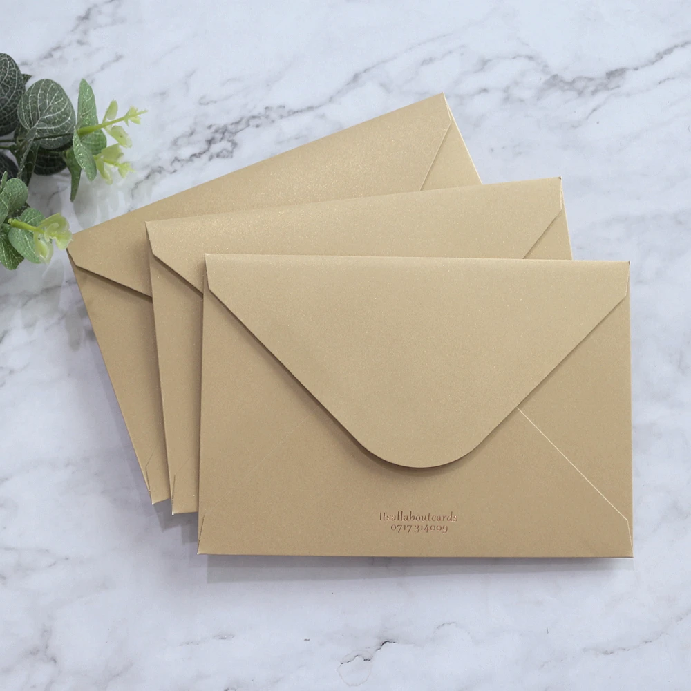 Бумажный конверт на заказ конверты для свадебных приглашений Подарочный дня рождения с золотой блестящей подкладкой