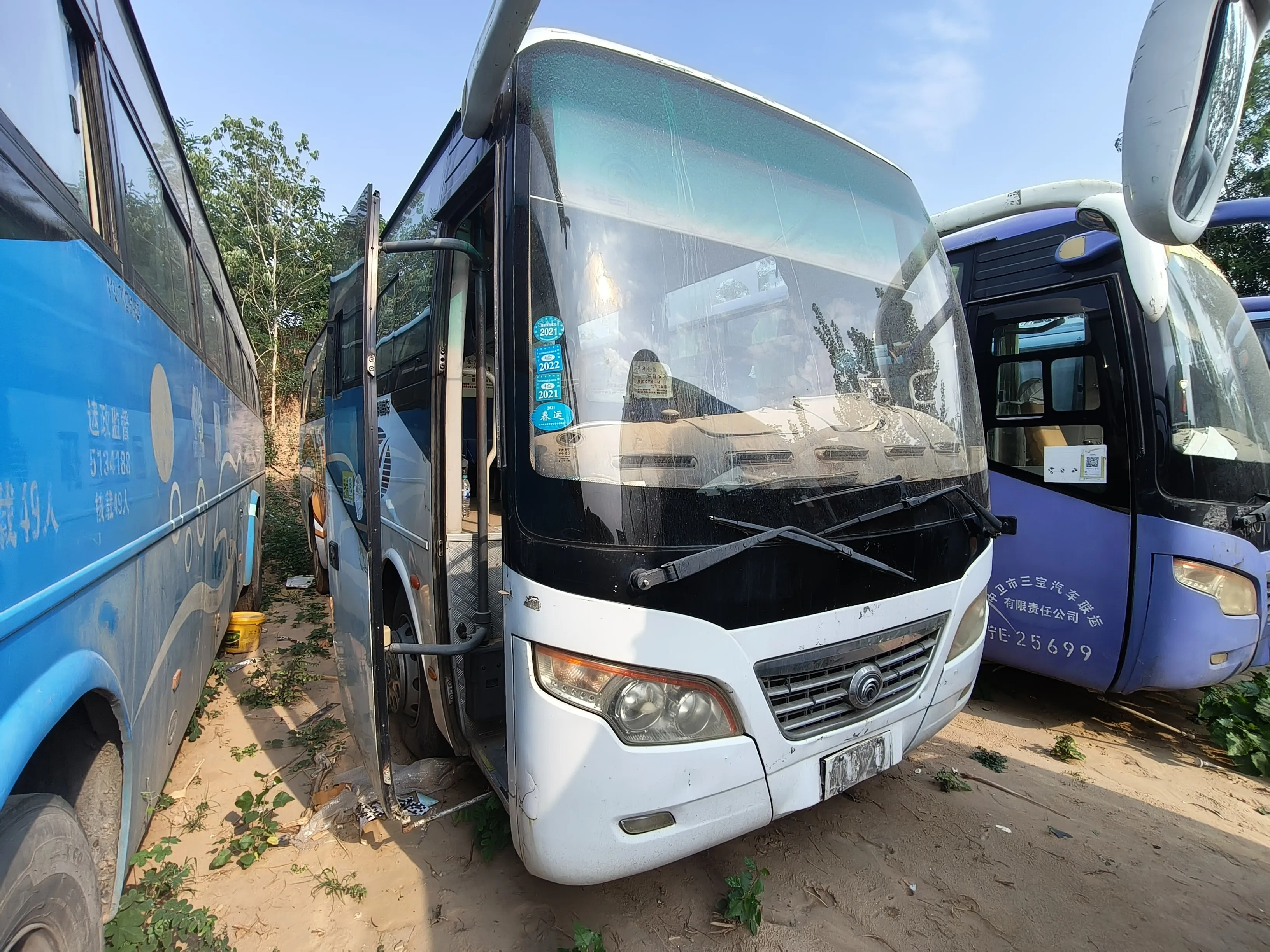 Cheap Price Used Bus 39 Seats Coach Buses New and Used Sale Youtong Front Engine RHD