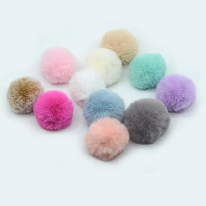 Wholesale accessories fake fur poms hat fake fur ball 8cm raccoon fur pom pom balls
