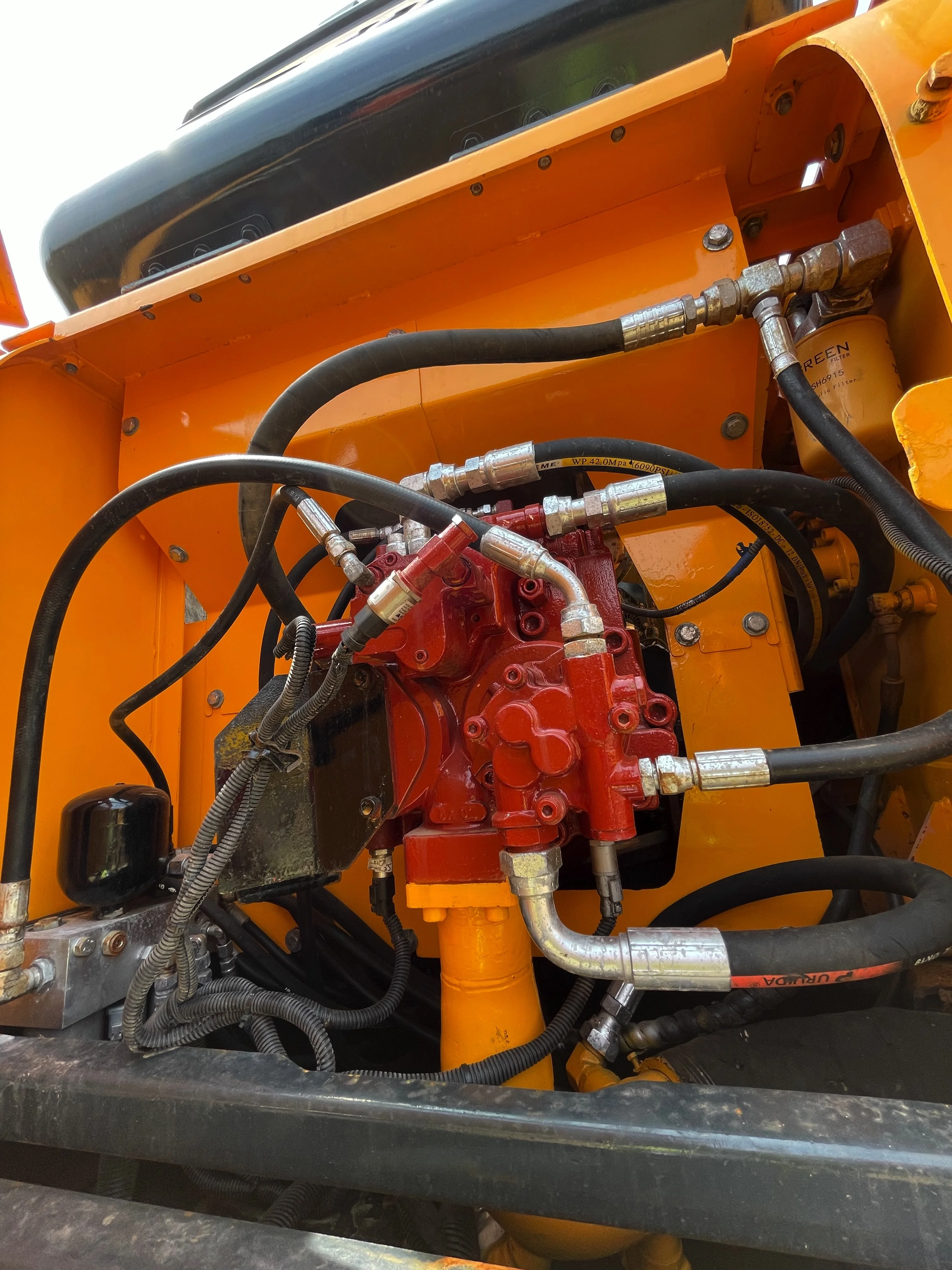 Used 2021 Wheel Excavator Hyundai 210 Used Hyundai Wheel Excavator Korea