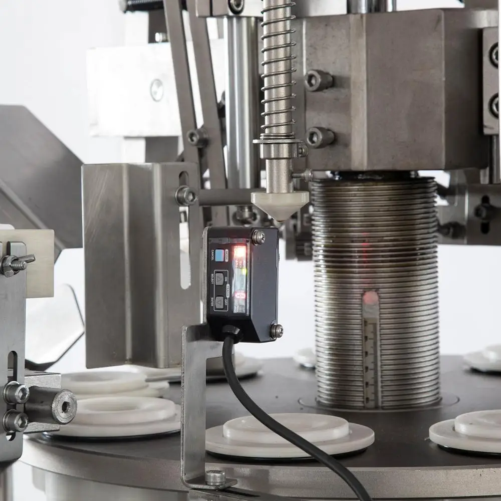 Automatic toothpaste aluminum tube filling sealing machine