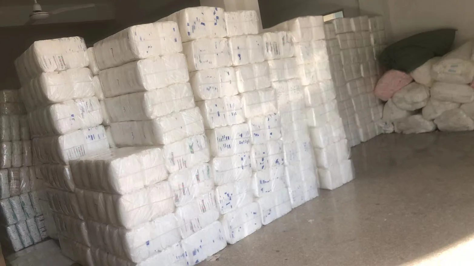 High Quality Wholesale Disposable Adult Diapers Cheap Adult Daipers Adult Nappies Manufacturer For Elderly