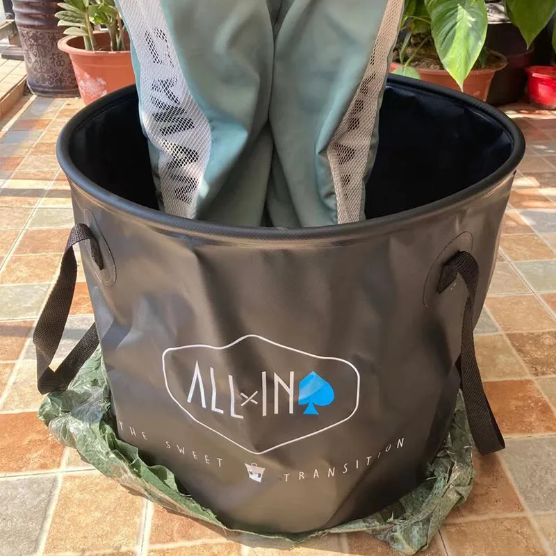 surf wetsuits collapsible bucket Change mat for wetsuit