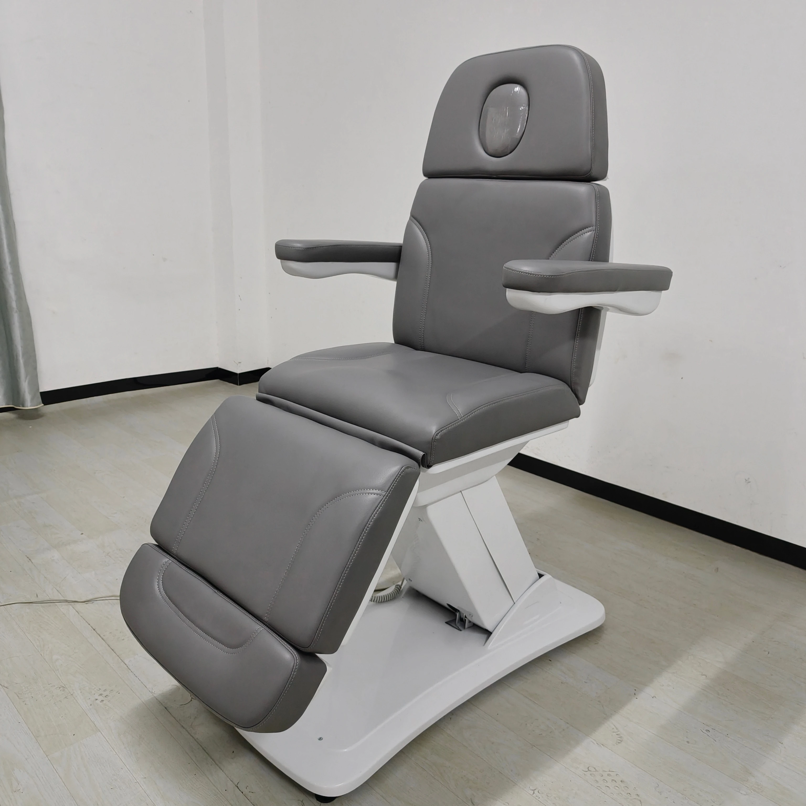 Luxury Modern Thermal Electric PVC Facial Spa Bed White Cosmetic Aesthetician Table Made of Synthetic Leather Wood for Purchase