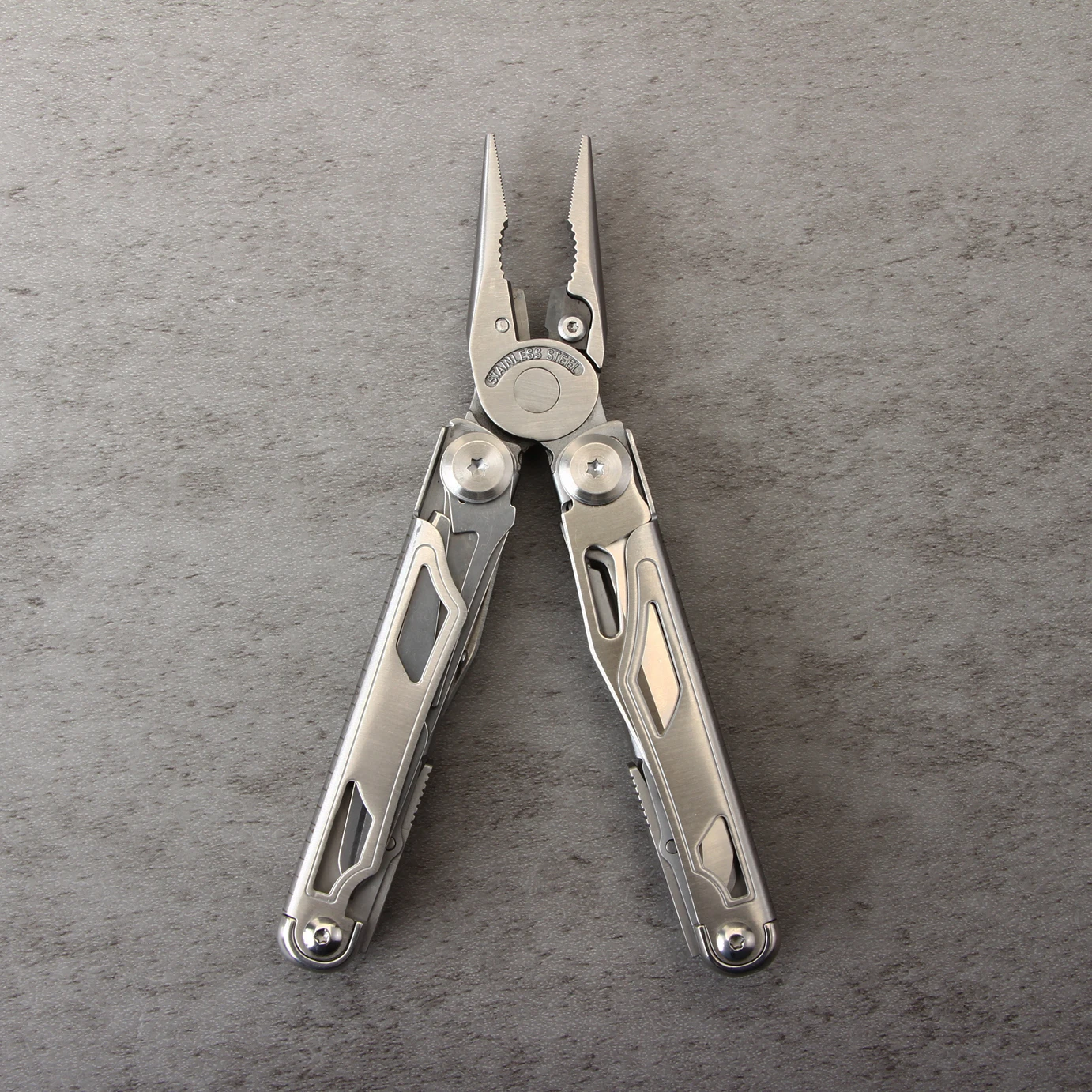 2022 New Arrival Updated Multi-Purpose Pliers High Grade Stainless Steel Outdoor Folding Multi Plier Multi Tool