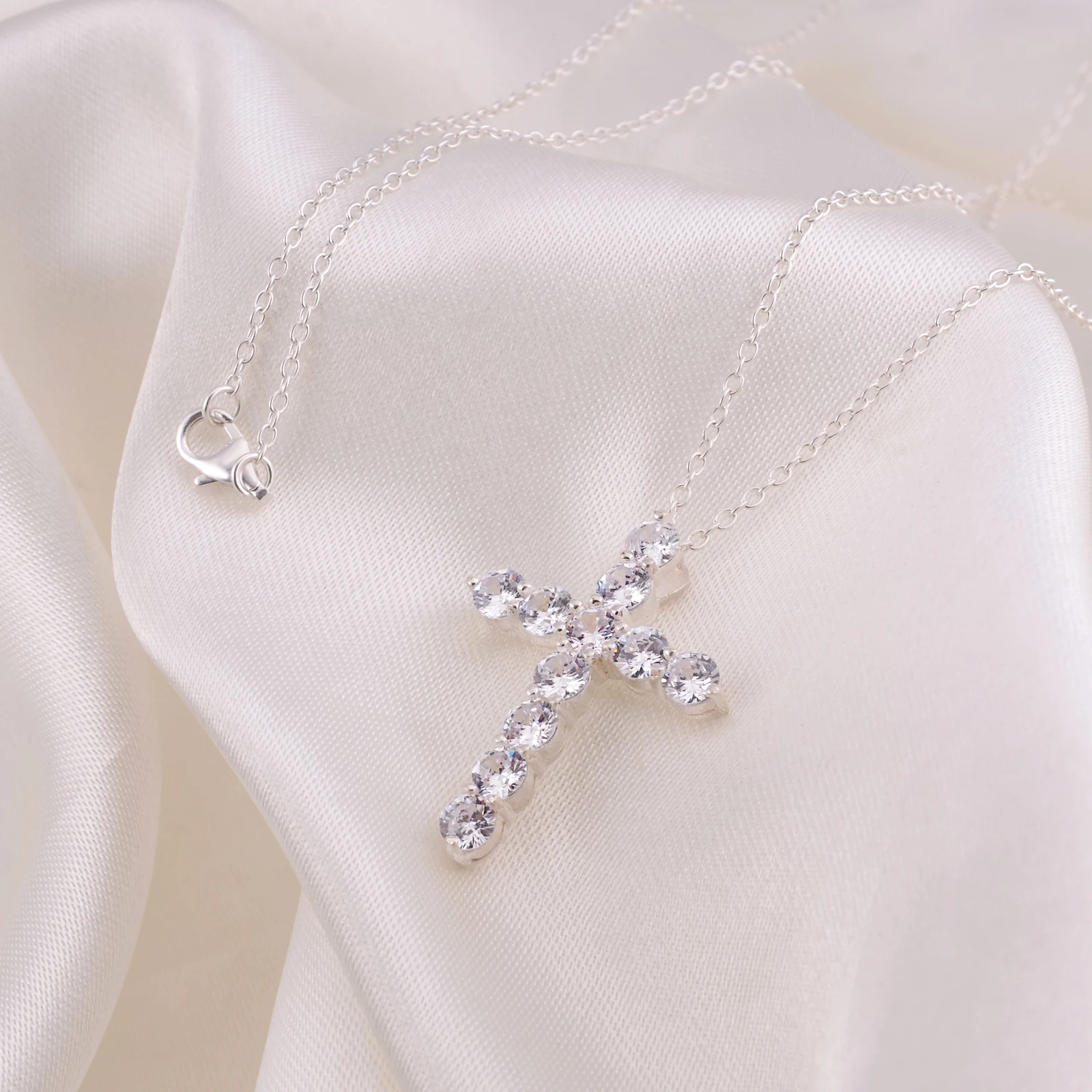 GBP Christian Jesus Cross Religious Pendant Necklace Jewelry Delivery Silver White Zircon 7