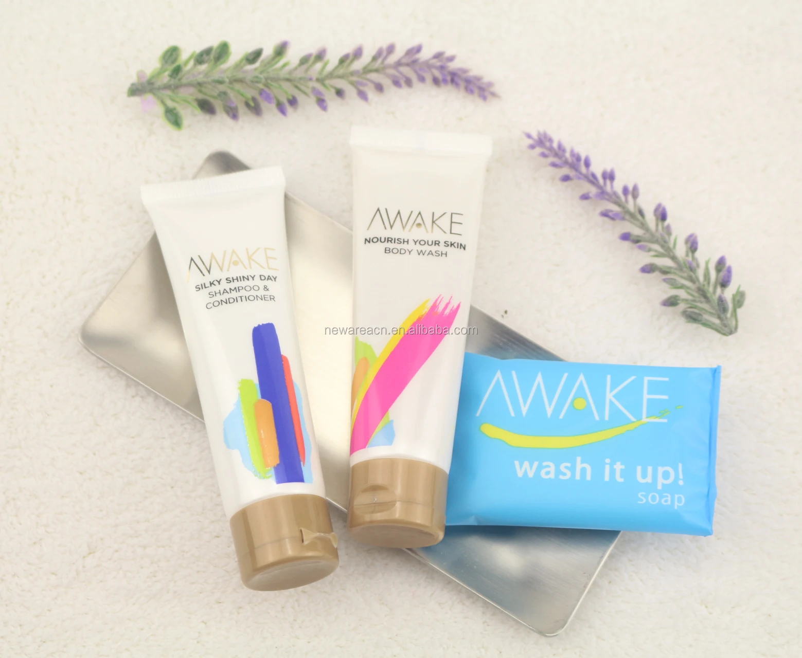 Portable Hotel Amenities Hotel Shampoo Tube Body Wash Gel Mini Comb Shower Cap Hair Conditioner